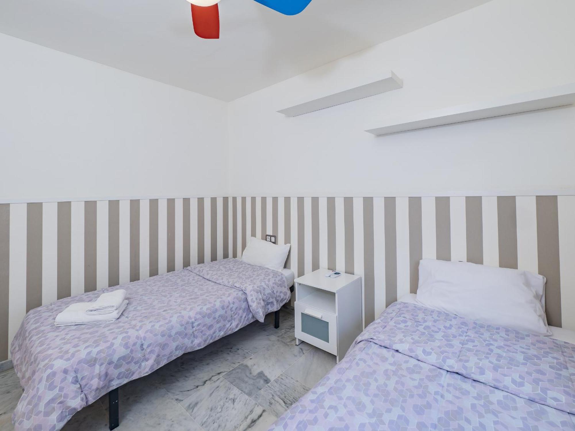 Cubo's De Lacroix & Pool Apartment *