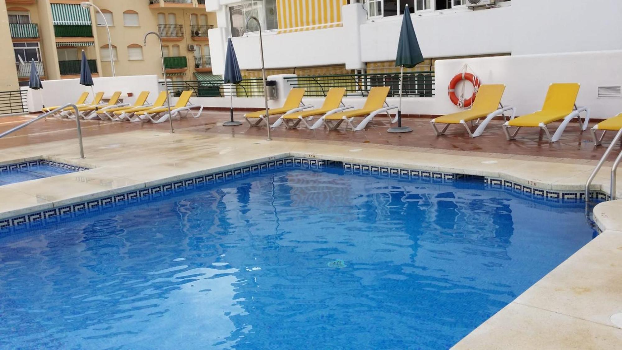 Cubo's De Lacroix & Pool Leilighet *